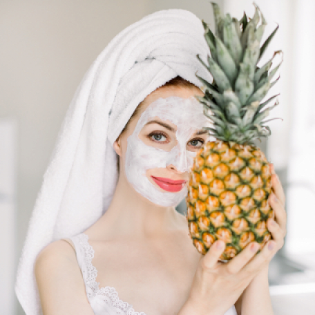 <p>This gentle, yet effective treatment strengthens skin’s barrier function and also provides that extra care for people with sensitive skin.</p>