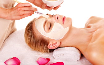 <p>India’s first ever skin spa facial range, a beauty solution made from rare and time tested beauty ingredients from around the world.</p>