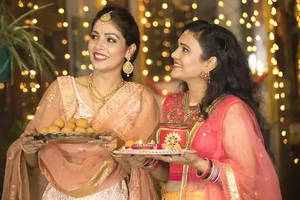 7 expert tips to get glowing skin for Karva Chauth